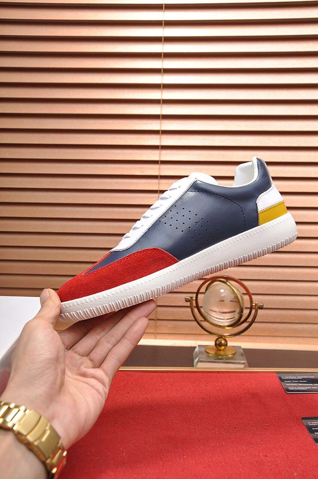 D*G sneaker